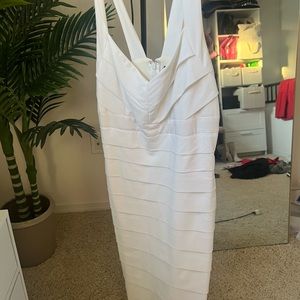White Bodycon dress